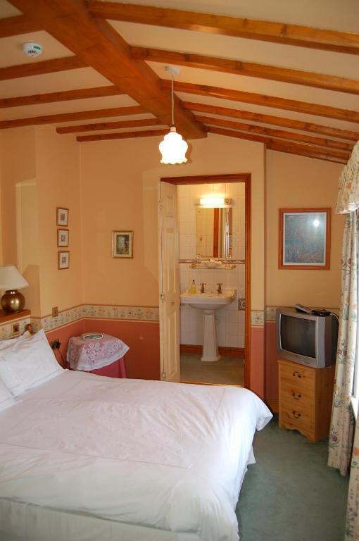 Compton House Bed & Breakfast Ashbourne  Exterior photo